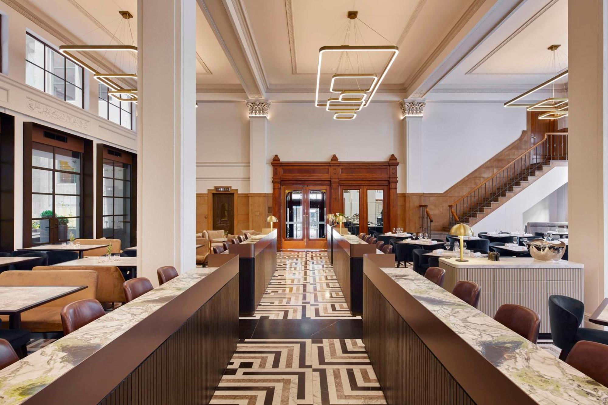 Hilton Melbourne Little Queen Street Exterior foto The restaurant at The Ivy, St John's Wood